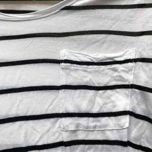 H&M Tops - H&M Black & White Striped T-shirt H&M Tops - H&M Black & White Striped T-shirt